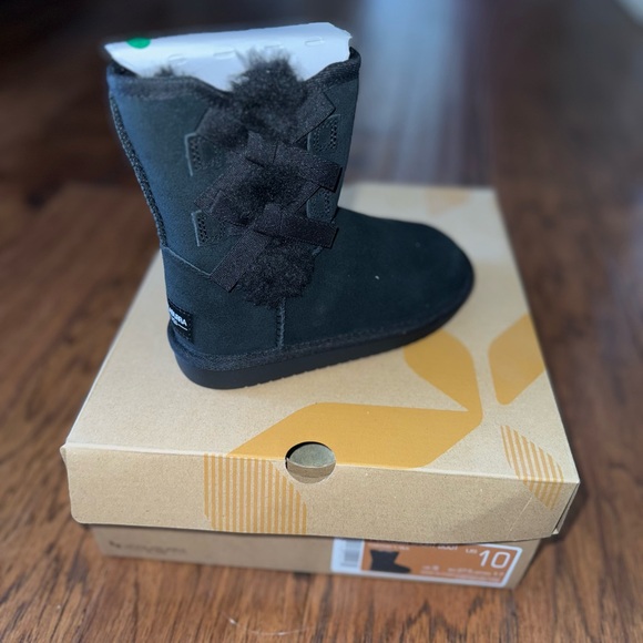 Koolaburra by Ugg Girls Black Boots